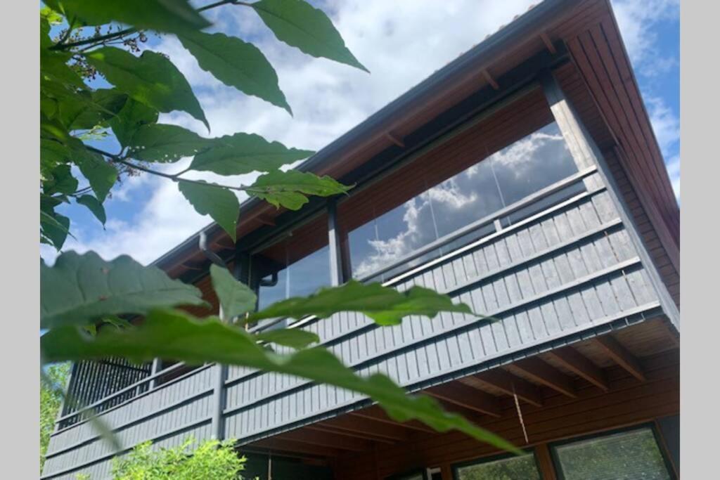 דירות וואנטאה Luxus House With Sauna Nearby Airport מראה חיצוני תמונה